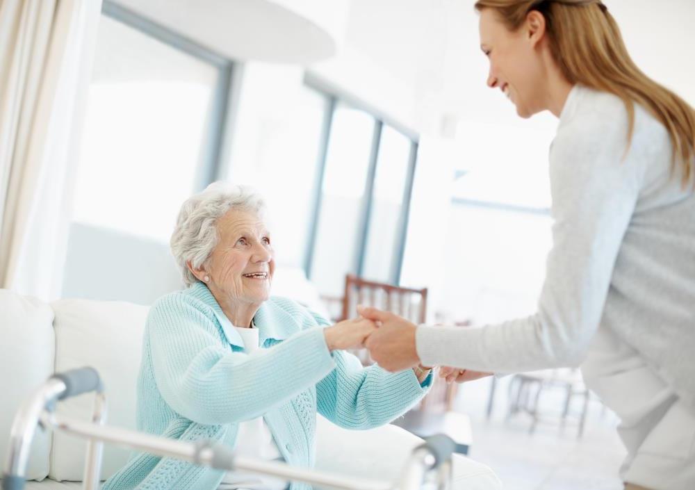 Long-term Care header image_doctor with patient